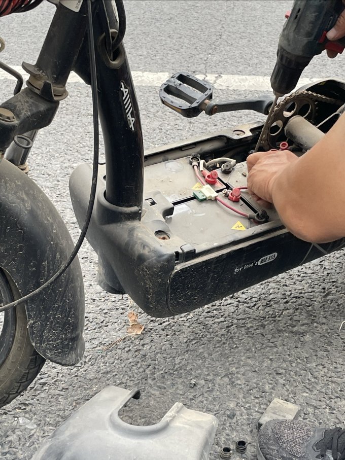 天能电池电动车