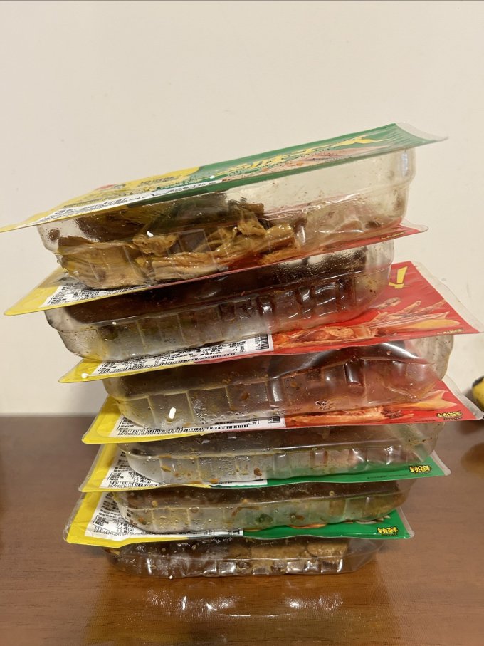 周黑鸭鸡鸭零食