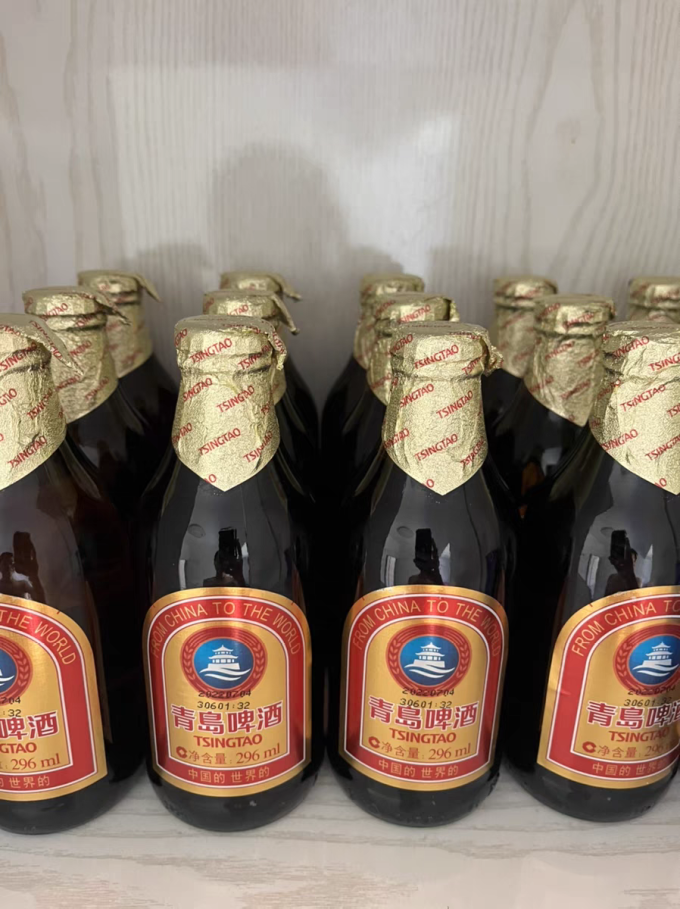 青岛啤酒小棕金,低温酿造,口感更醇正!