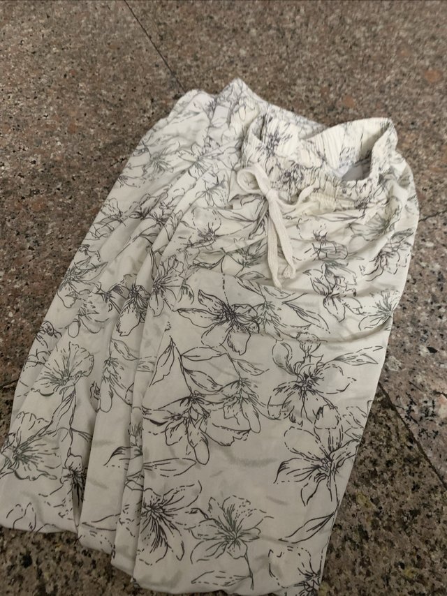 9块钱的裤子，还不错