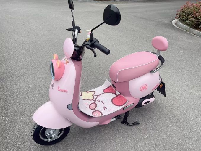 爱玛摩托车整车