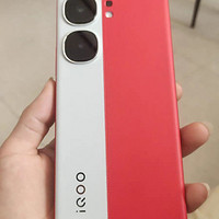 这个手机又胜在配色上了，骁龙8gen2又下一个，iQOO neo 9稳了