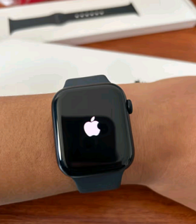 Apple【学生优惠】 Watch Series 8 智能手表GPS+蜂窝款41毫米石墨色不锈钢表壳午夜色表带 MNJK3CH/A