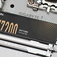 7200MB/s传输+超强控温，佰维NV7200 1TB SSD装机测试