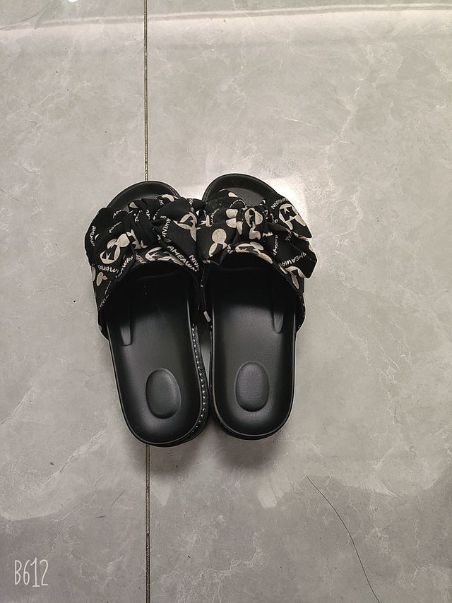 618购后晒:时尚达人都在穿！33码沙滩鞋推荐