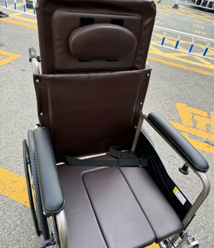 鱼跃yuwell居家护理型轮椅h059b半躺型带坐便器椅餐板钢管加固手动