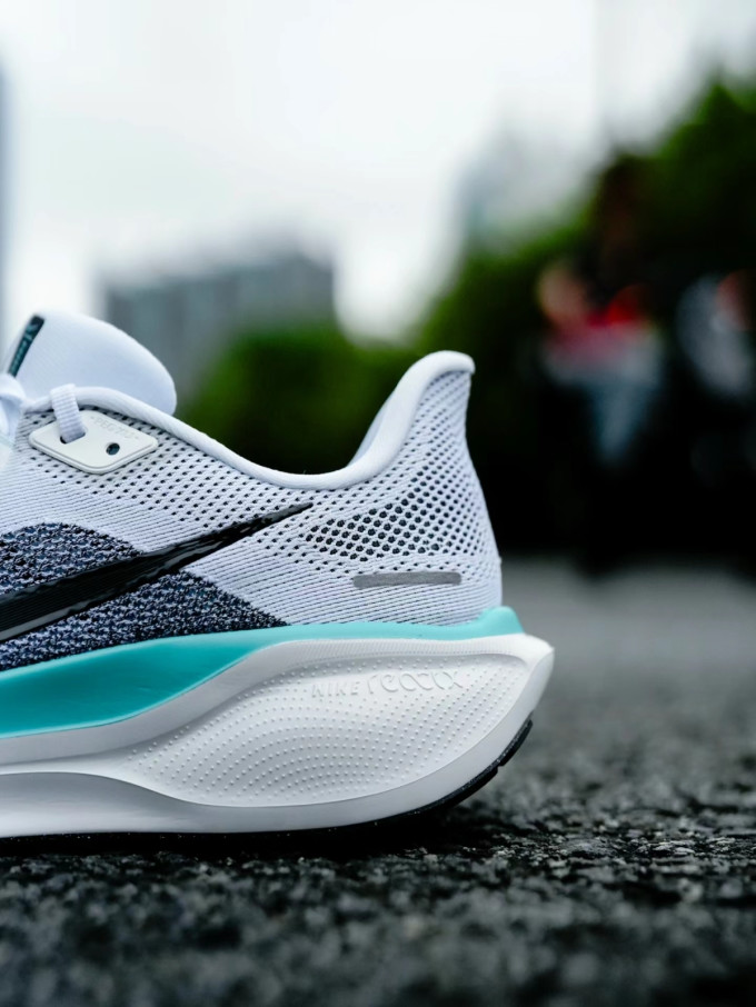 99 nike pegasus 41:揭秘完美飞马公路跑鞋!