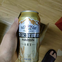 哈尔滨啤酒，浓郁麦香，口感醇正
