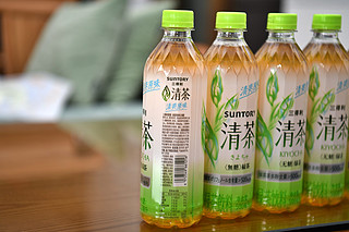 清爽一夏，原味绿茶：三得利（Suntory）0糖0脂清茶