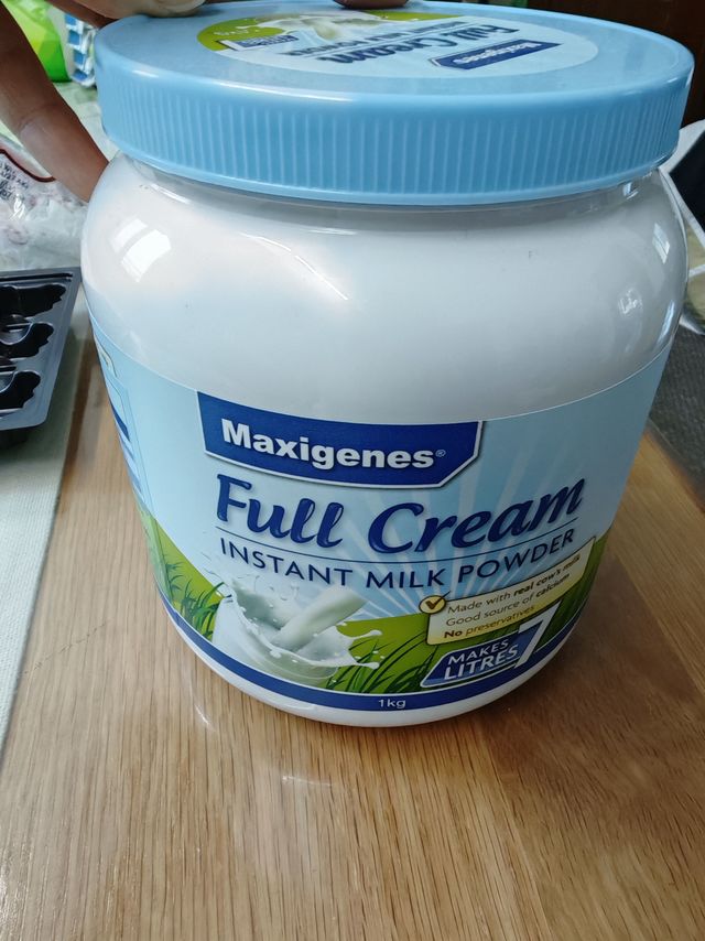 美可卓全脂牛奶粉