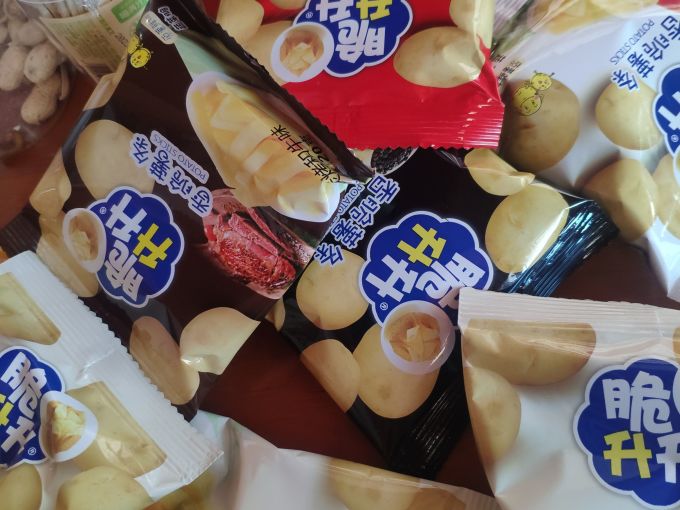 脆升升膨化食品