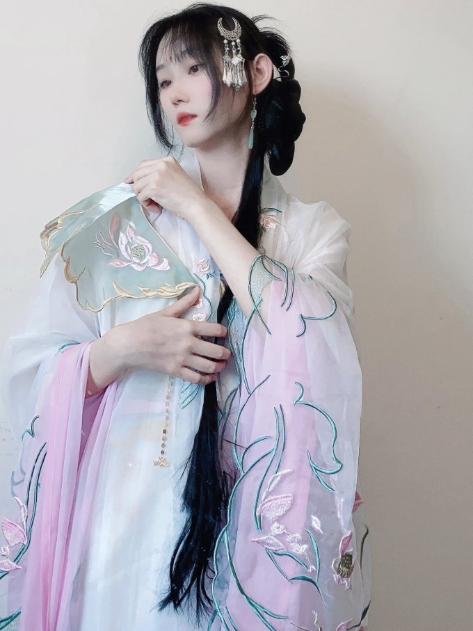 有香如故汉服