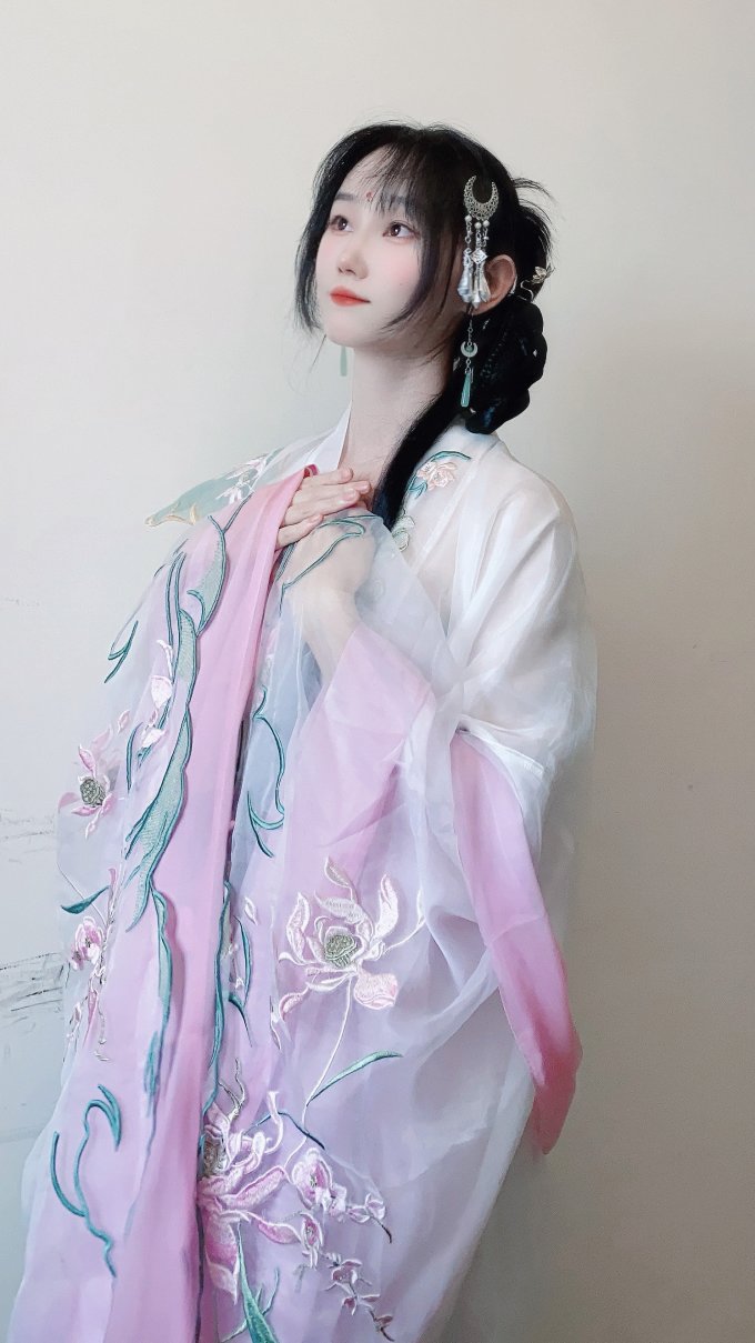 有香如故汉服