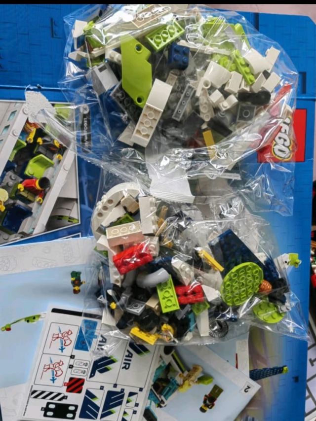 乐高(LEGO)积木拼装城市系列60367 客运飞机不可遥控男孩儿童玩具生日礼物