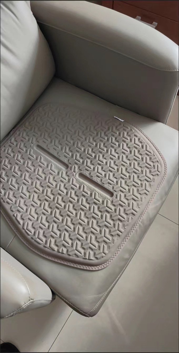 缤斯车用座垫