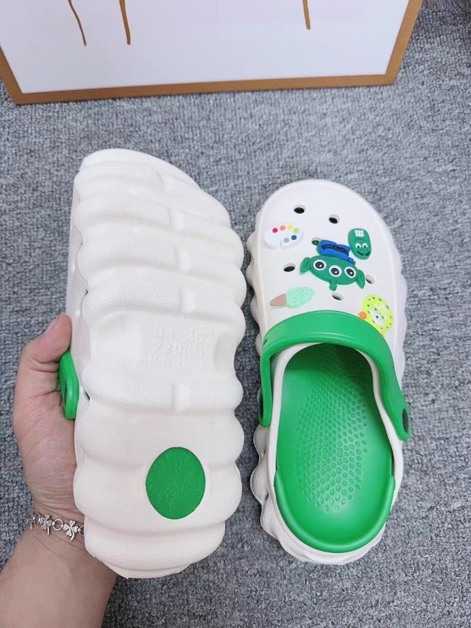 儿童凉鞋