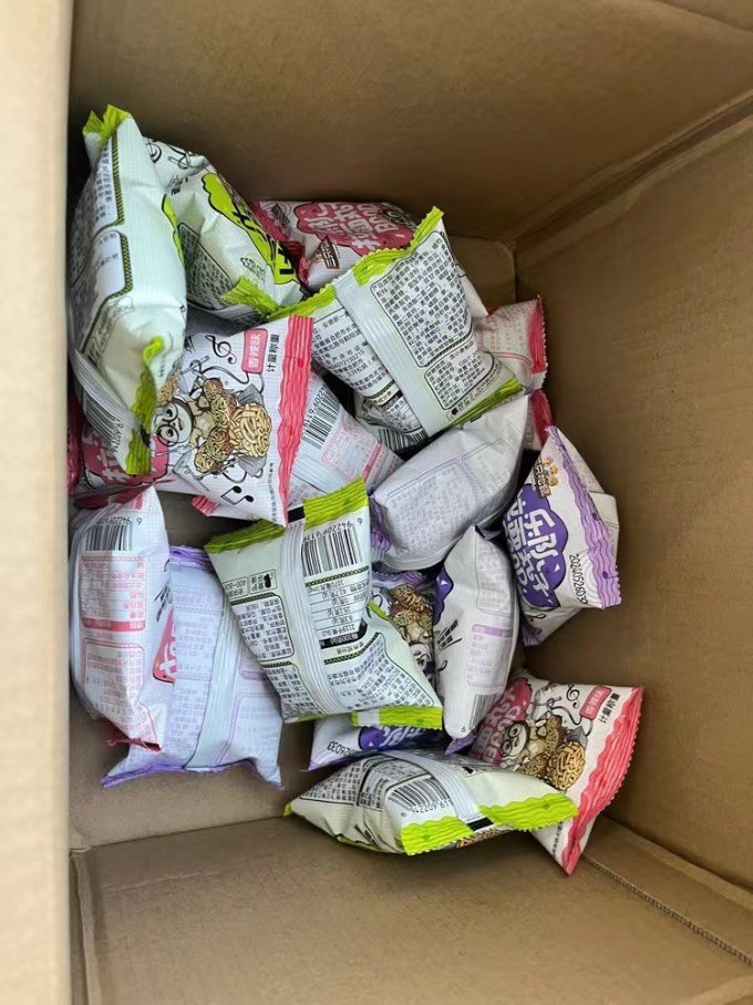 三只松鼠饼干