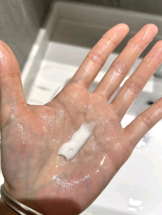 芙丽芳丝洁面乳