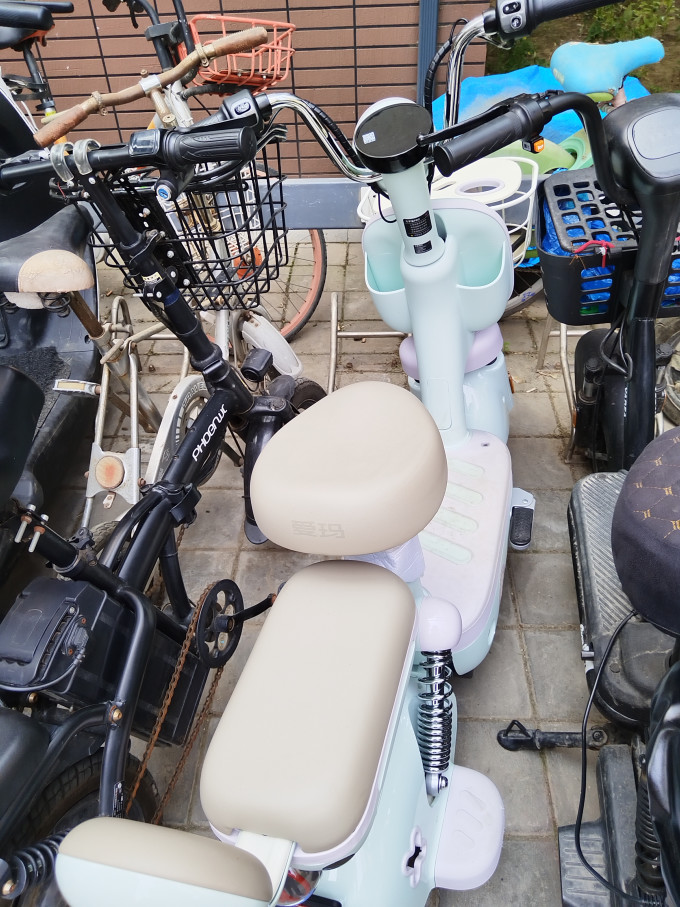爱玛电动车整车