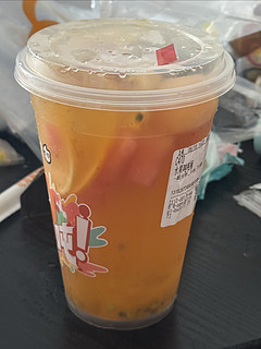 夏日清凉，水果茶来相伴