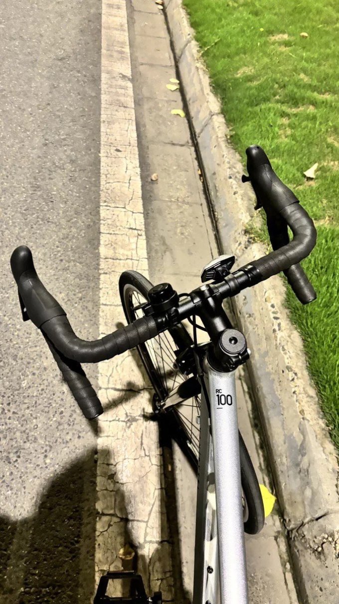 迪卡侬公路车