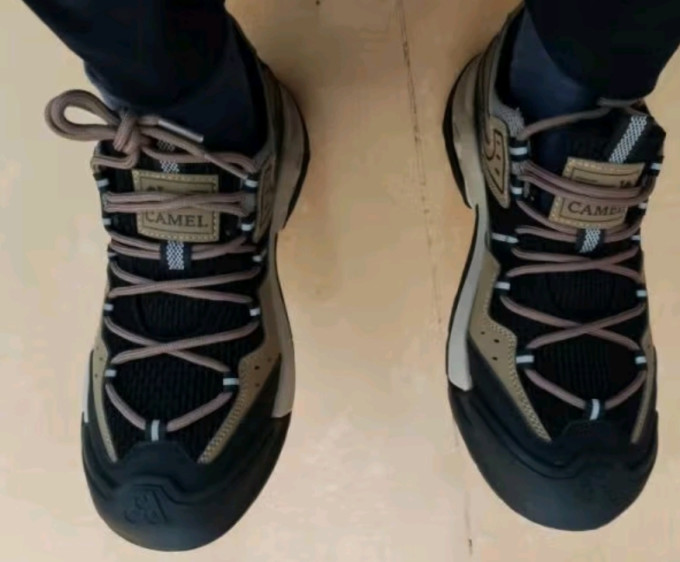 骆驼登山鞋