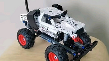 乐高（LEGO）猛犬卡车：机械魅力的极致呈现
