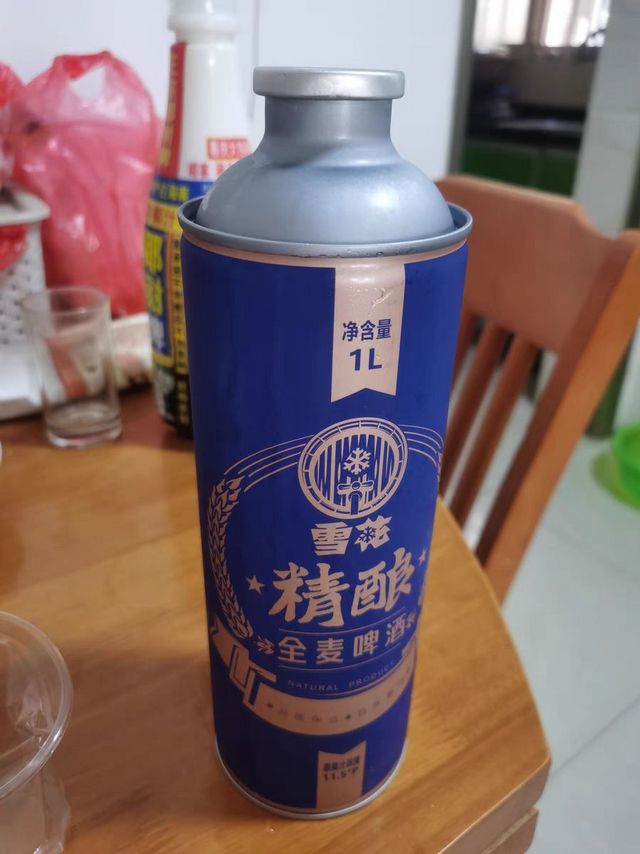 看球赛不能少的啤酒