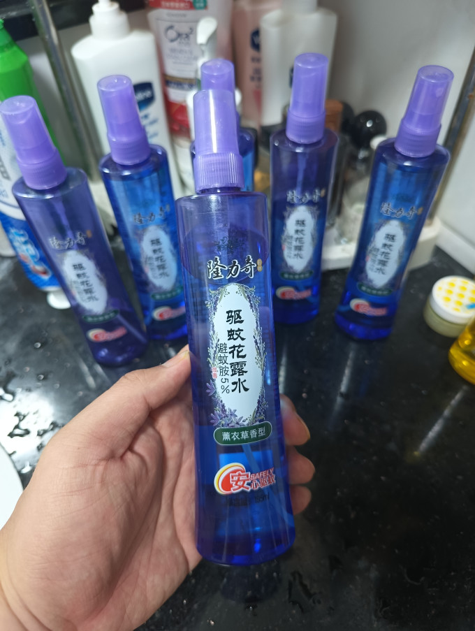 隆力奇驱蚊花露水
