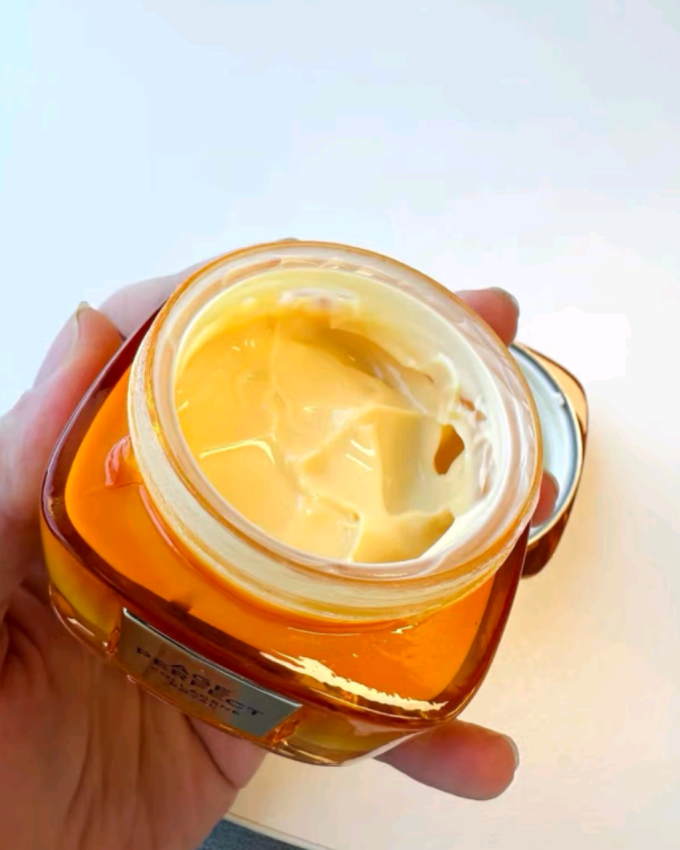 巴黎欧莱雅面霜