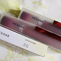 HEDONE唇蜜唇油有色润唇蜜白昼梦游，是一款备受瞩目的美妆产品。