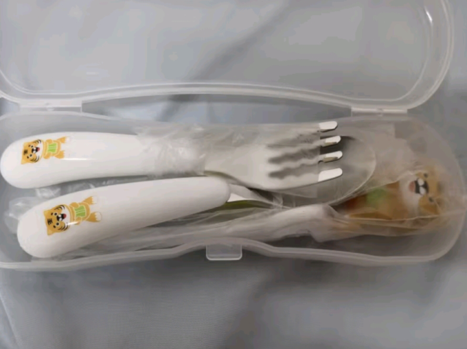 儿童餐具