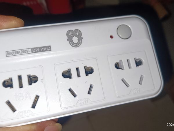 实用空调扩充插座