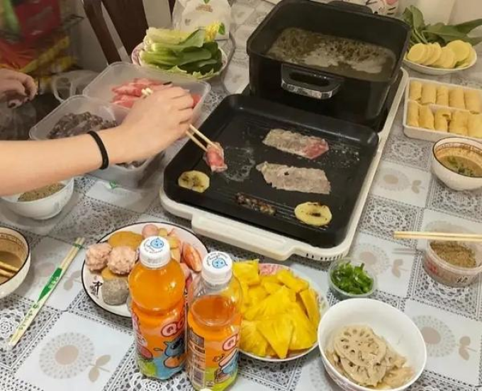 摩飞多用途锅
