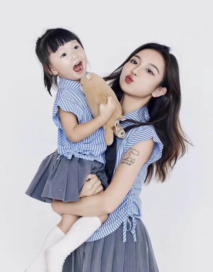 女童裙装