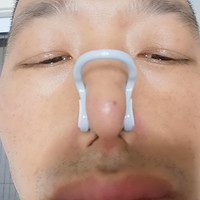 小鼻夹用起来还是很实用的，下水不担心鼻子进水了，鼻炎患者的福音