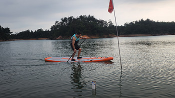 今年的第一次桨板，水上运动真的让人着迷