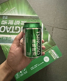 青岛啤酒（TsingTao）清爽8度330ml*24听 整箱装 （新老包装随机发放）露营出游