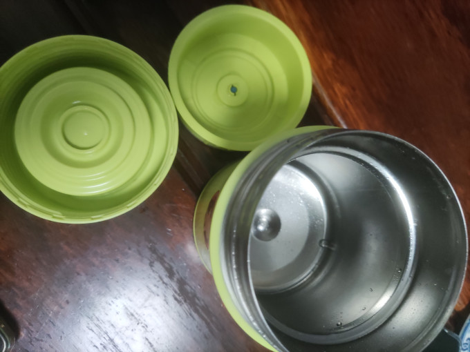 膳魔师保温杯