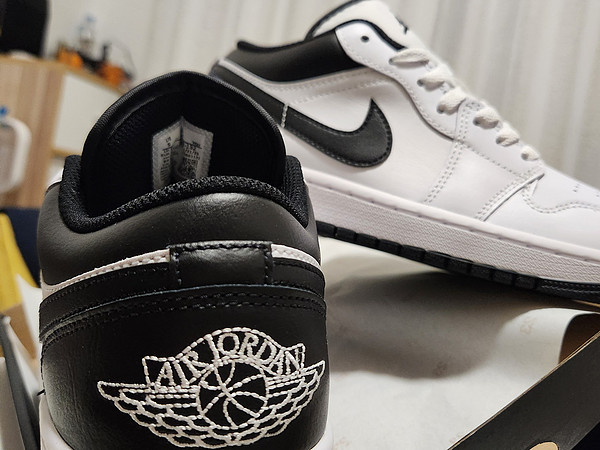 「反转熊猫」Air Jordan 1 low 实物到手