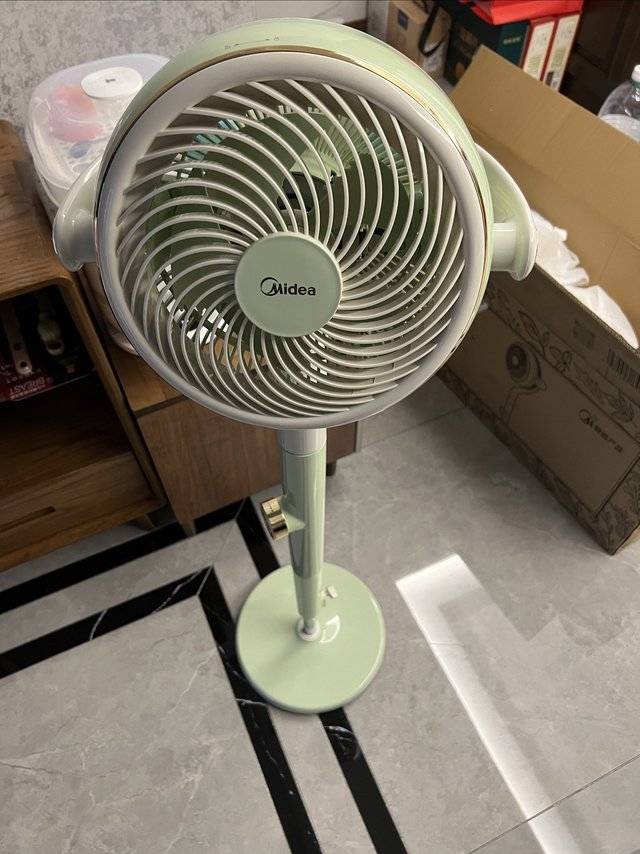 618入手的循环扇