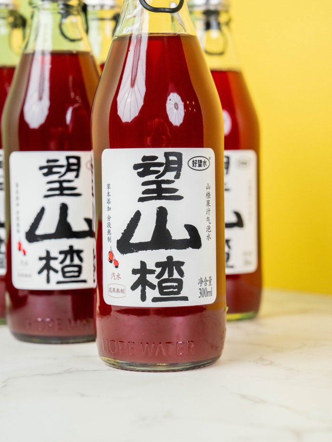 望山楂起泡饮用水