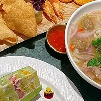 日料韩餐爆火后，东南亚风餐饮成年轻人“新宠”？