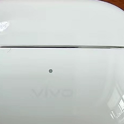 最近我入手了一款超火的 vivo TWS 4 真无线蓝牙耳机，今天就来和大家分享一下我的使用感受。