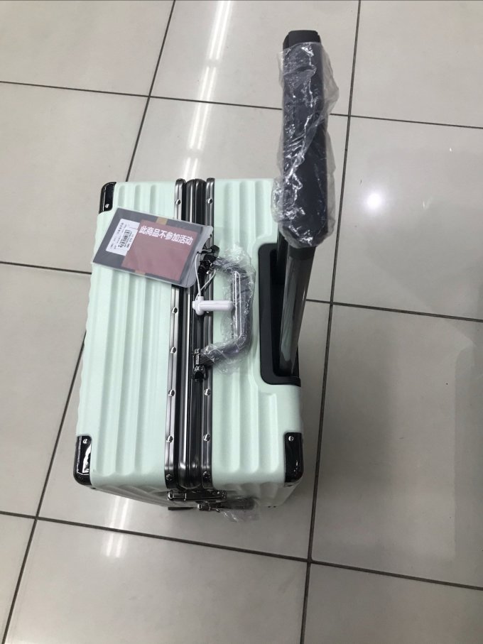 拉杆箱