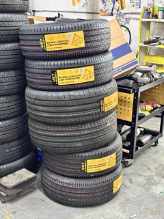 德国马牌UC7 215/55R17 94W轮胎：精准操控，尊享静谧出行