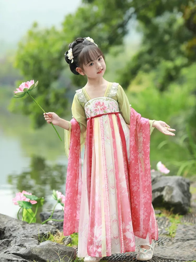 蝶舞清栀女童连衣裙