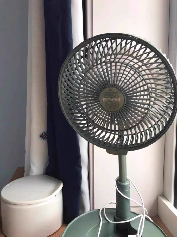 爱登贝儿电风扇