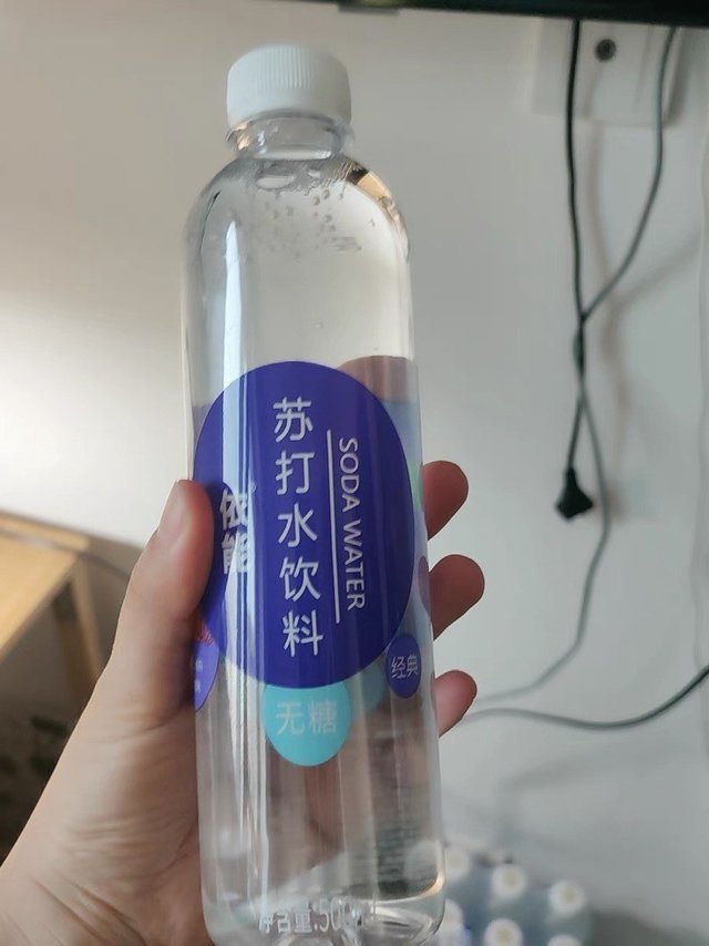 依能苏打水