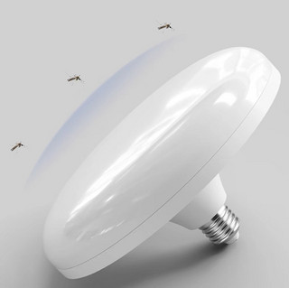 15平米用40瓦的LED飞碟灯感觉还是可以，不知道是否存在虚标